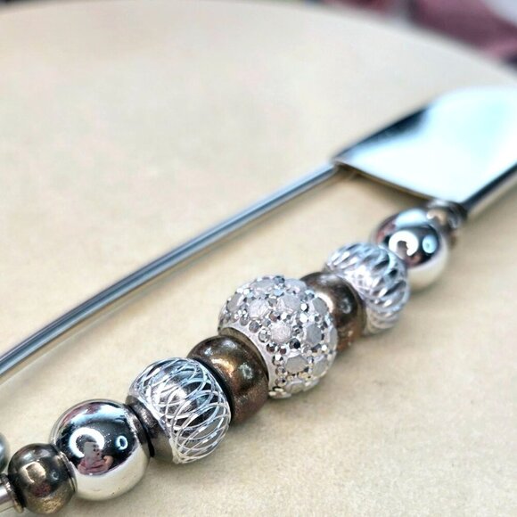 🔥$5/$25 Nanas Sparkly Safety Brooch Pin - Picture 8 of 11